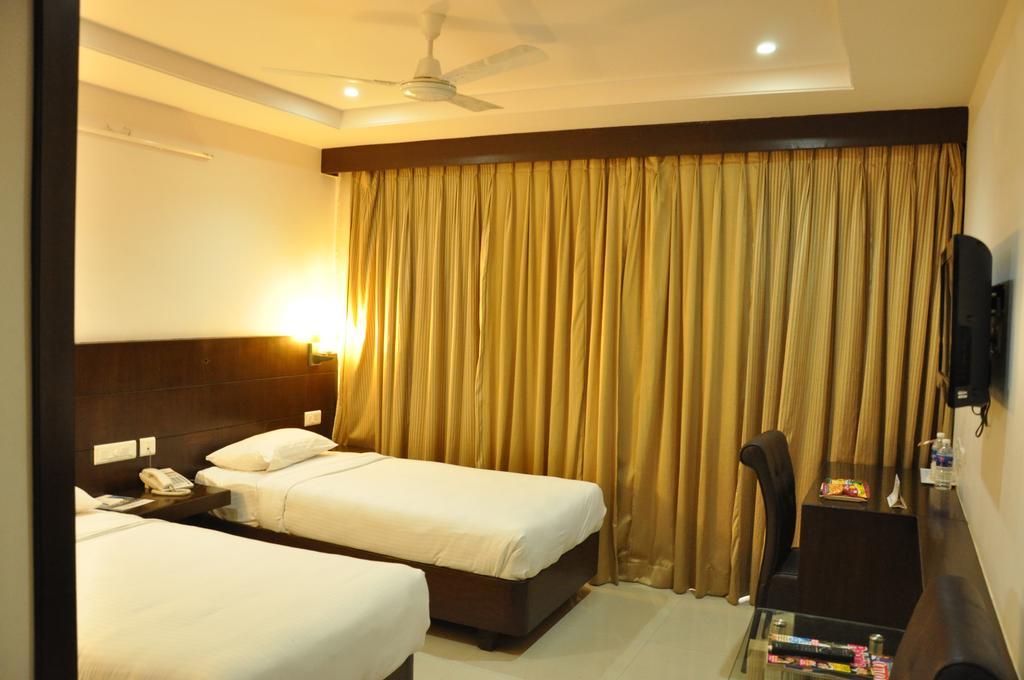 La Hospin Hotel Rājahmundry Quarto foto