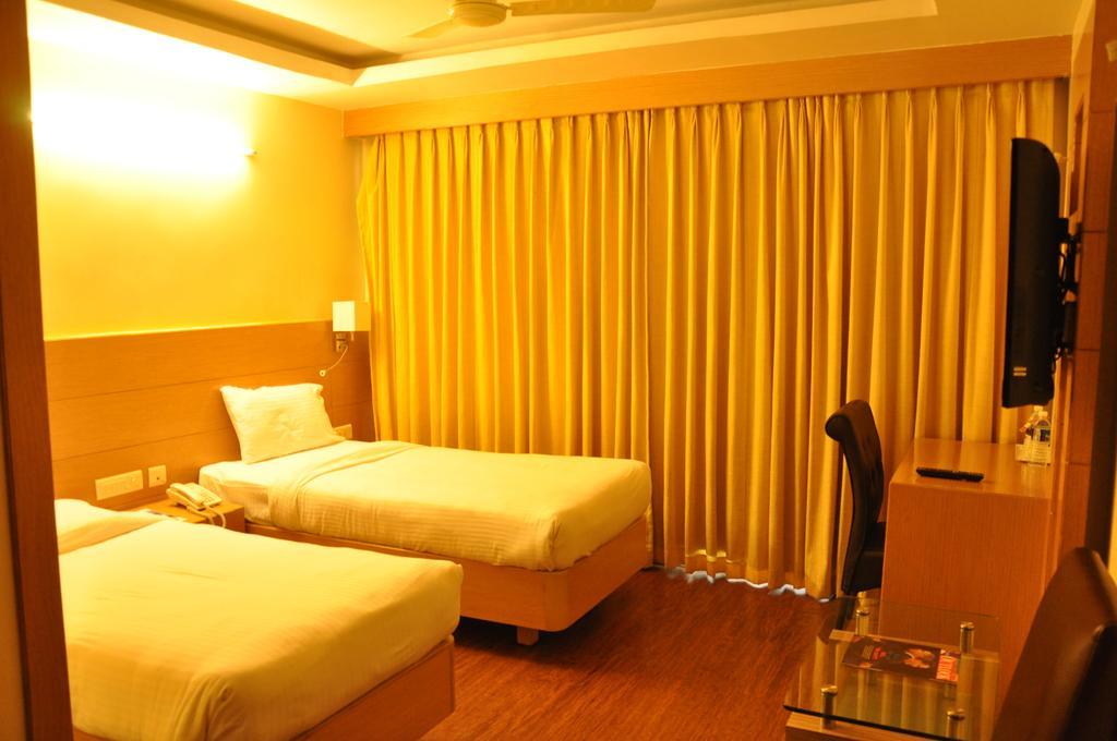 La Hospin Hotel Rājahmundry Quarto foto